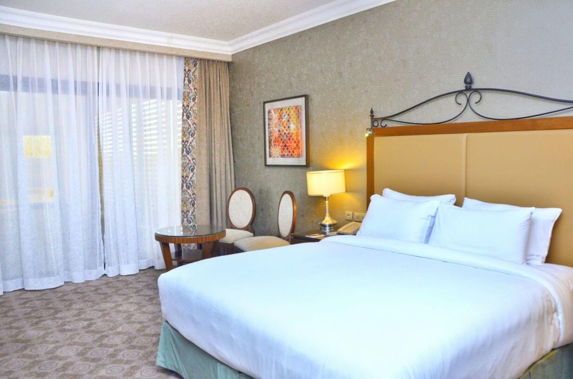 Hilton Alexandria King'S Ranch Hotel キング・マリオット エクステリア 写真 A room at the hotel